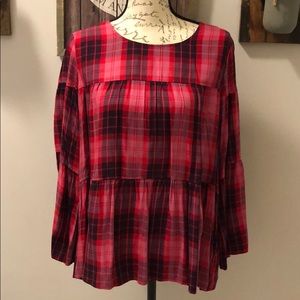 🎯 2/$15 - Ruffle-tiered plaid shirt